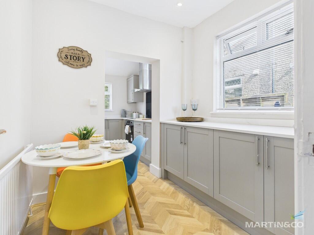 CAM03111G0-PR0377...