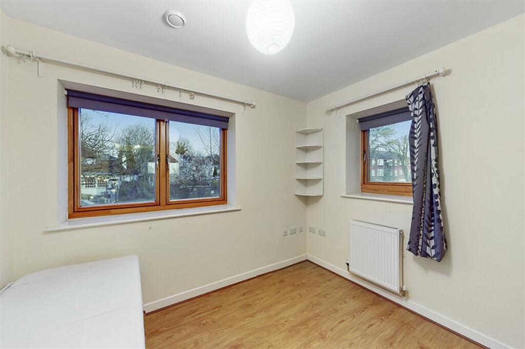 Bedroom 4.jpg