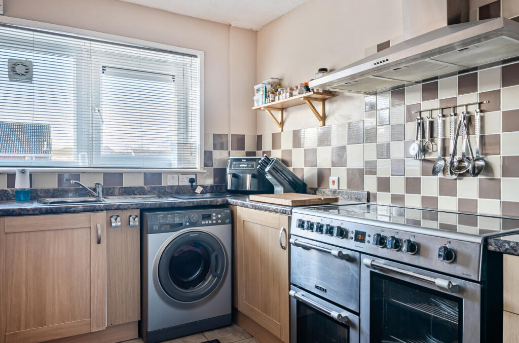 1386100-15-692ecf...