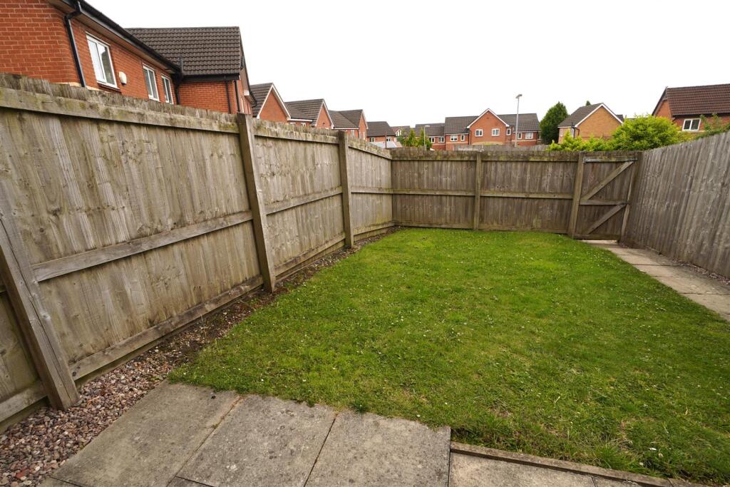 GARDEN.JPG