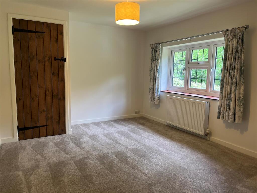 Bedroom 2.jpg