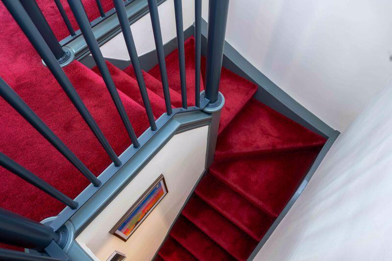 Split staircase