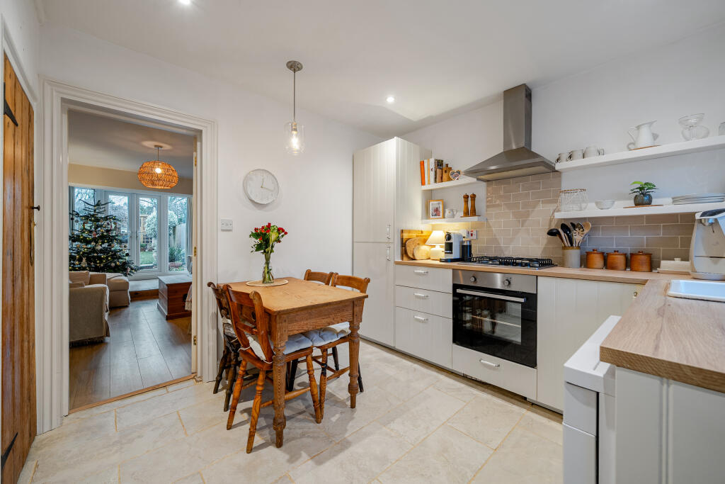Kitchen / Breakfast Room