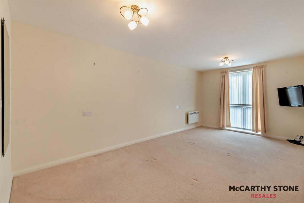 8588489-interior28-800.jpg