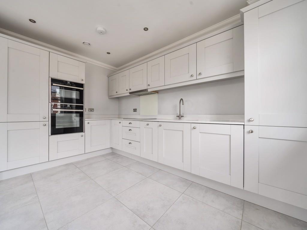 Fitted Kitchen