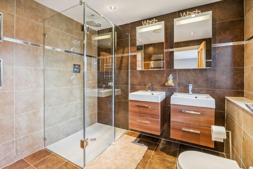 En-Suite Bed 1
