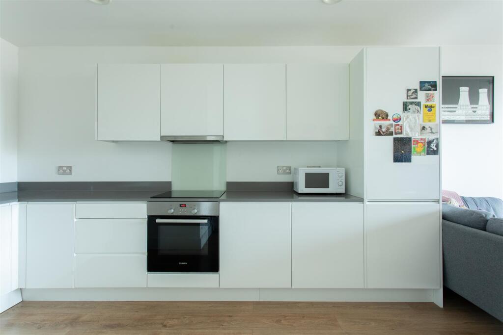 Kingsland High Street-16.jpg