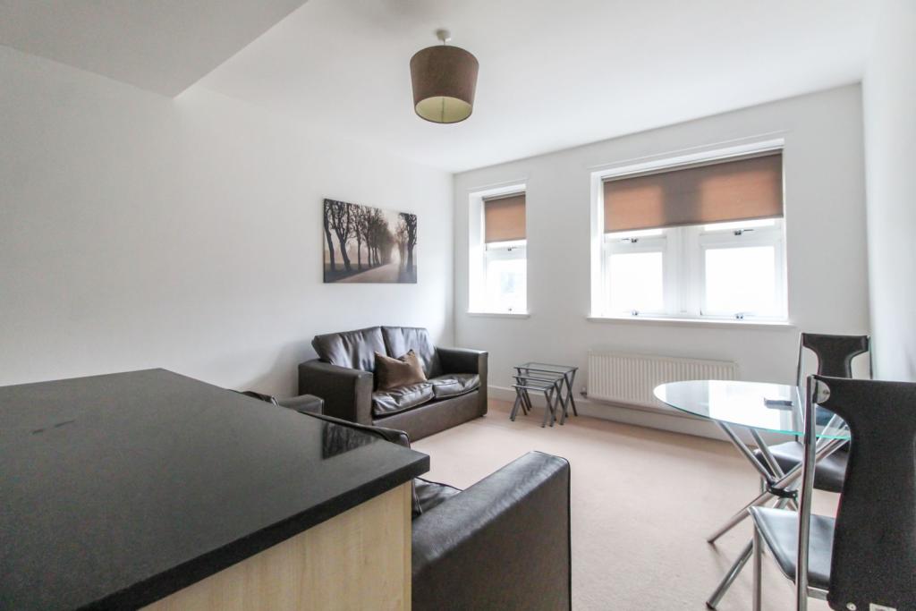 Lounge / Kitchen
