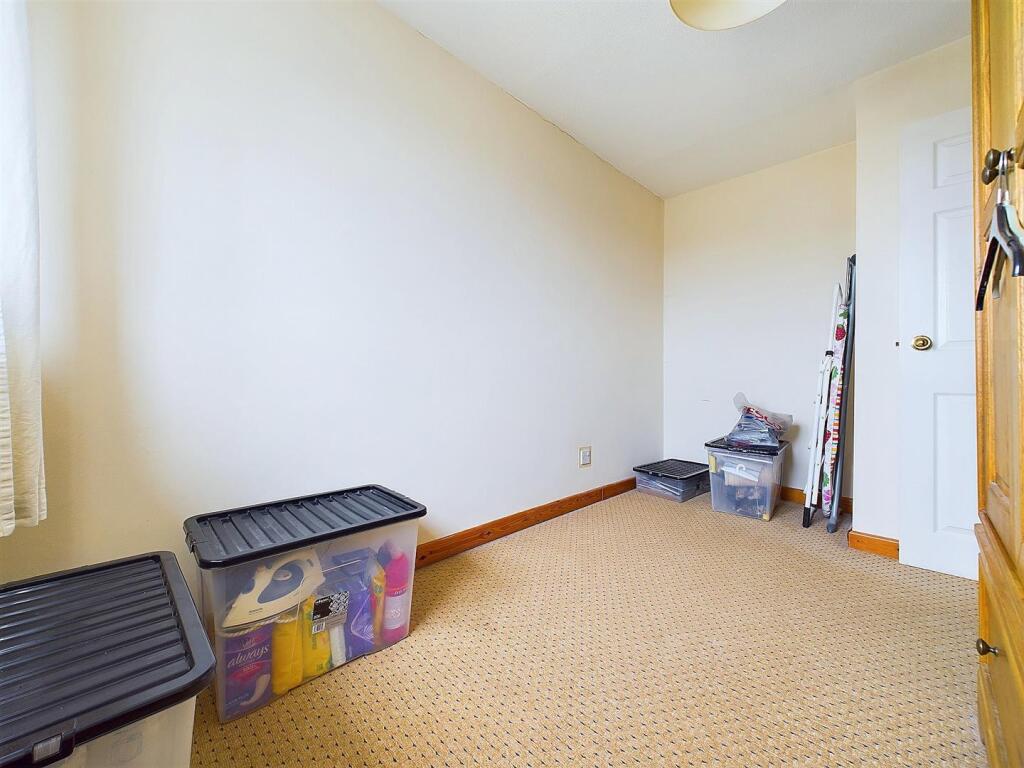 7 - Two-Bed Terraced House In Yate Form Modernisat