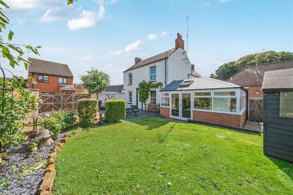 Rose Cottage, Browns Yard, Towcester (10).jpg