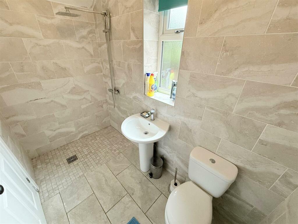 WET ROOM