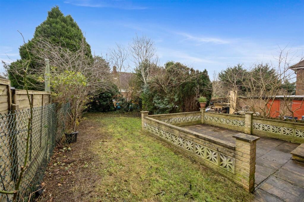 Poynings Drive GARDEN 3.jpeg