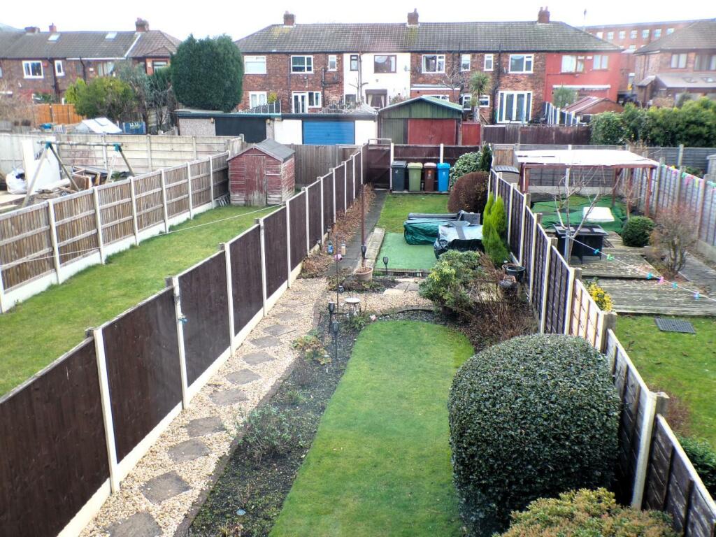 NormanSt35gdn5.JPG