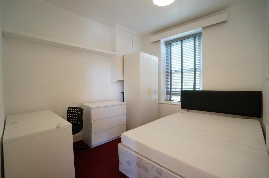 Bed 2.JPG