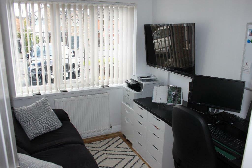 Front Snug/Office