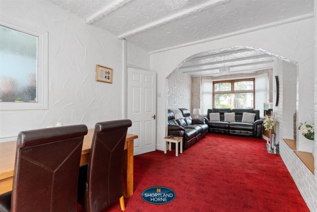 Lounge / Dining Room