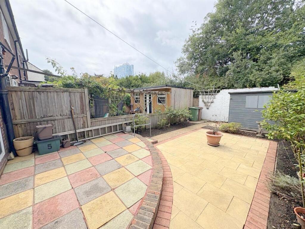 GARDEN BA.jpg