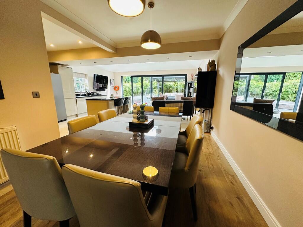 dining 3