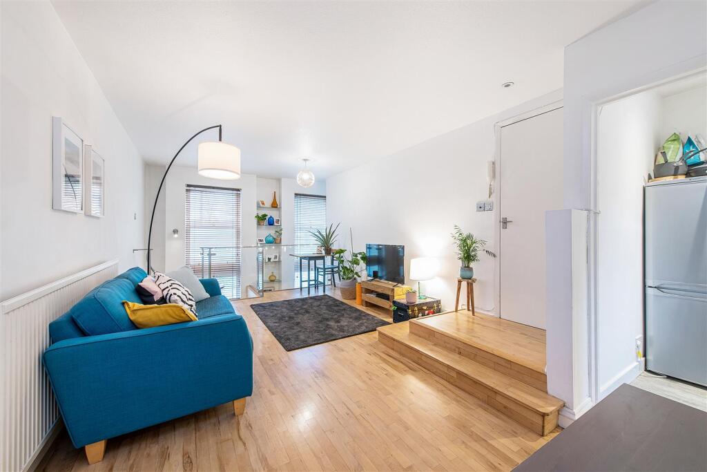 27242_ja_19b_sheen_lane_13