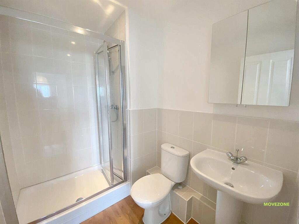 Ensuite.jpg