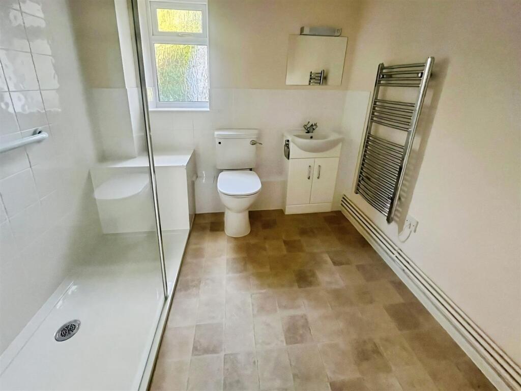 bathroom new.jpg