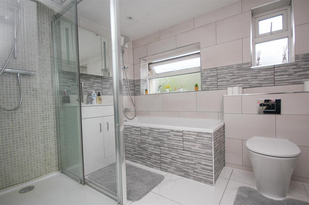 shower room.JPG