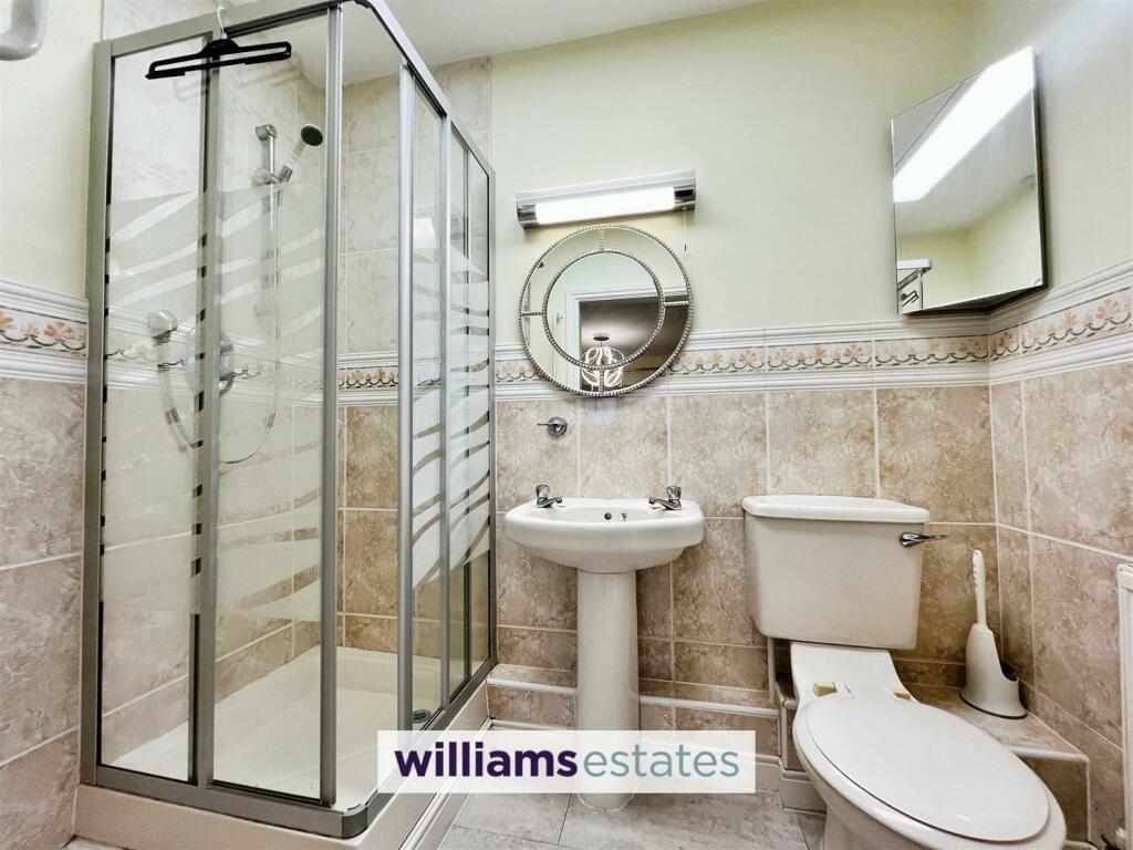 Ensuite