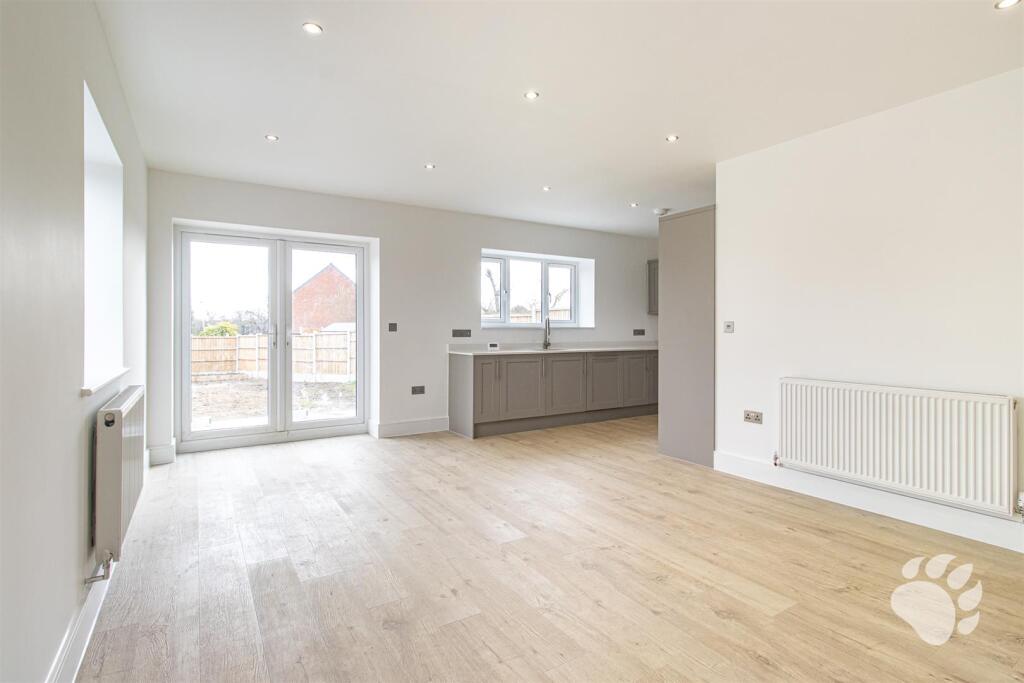Open Plan Kitchen/Living/Dining Room