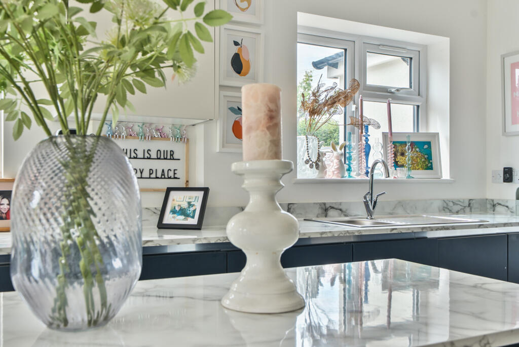 1311579-12-68653d...