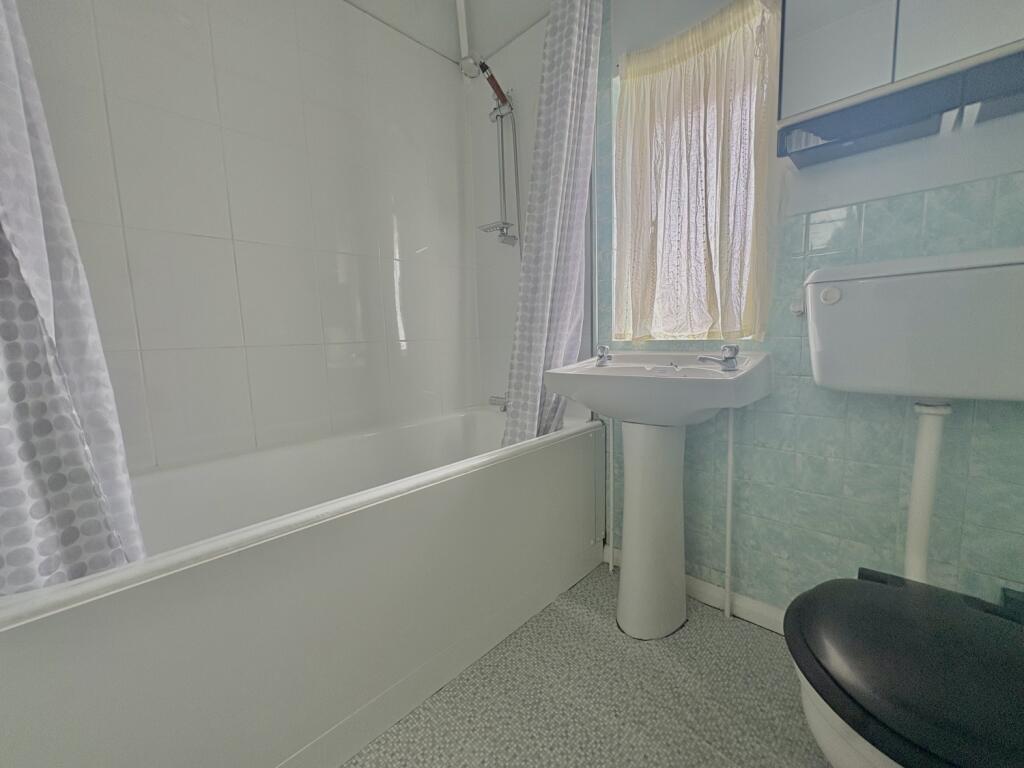 bathroom botley house