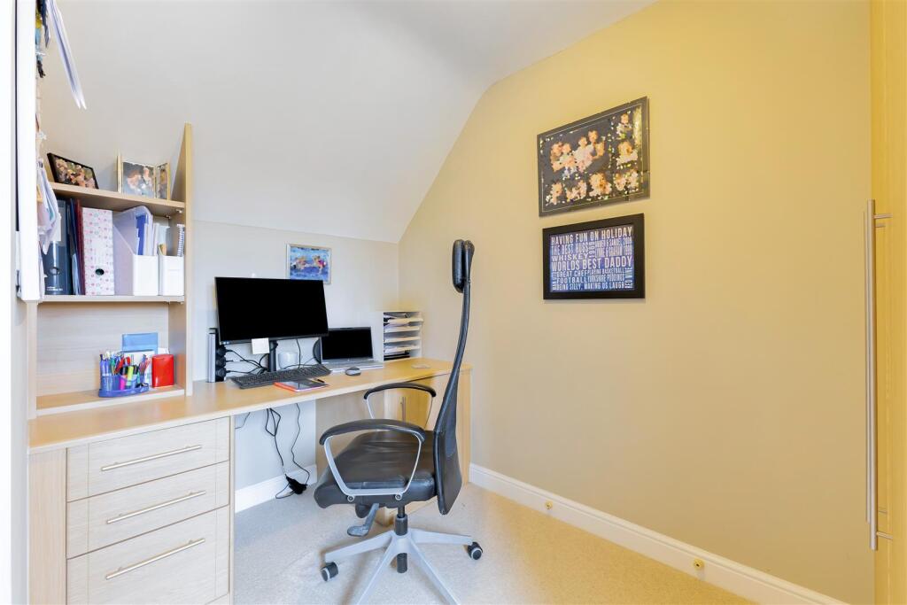 95690_8-Slade-Leas-Middleton-Cheney   (22).jpg