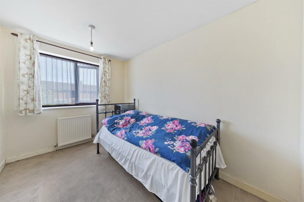 Right Hand Semi Bedroom
