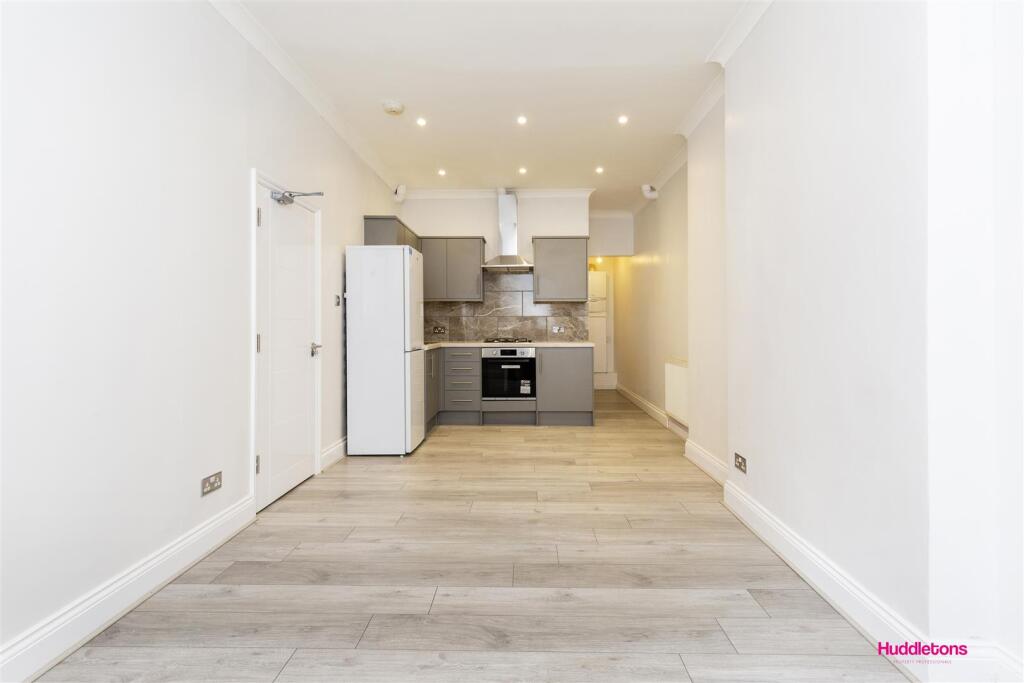 130 Chalton Street -5.jpg