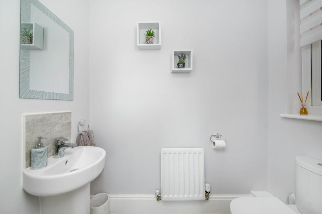 DOWNSTAIRS W.C.