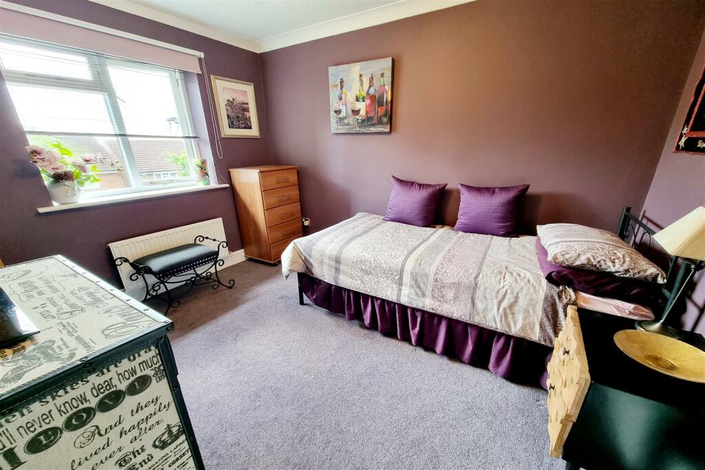 BEDROOM 3: