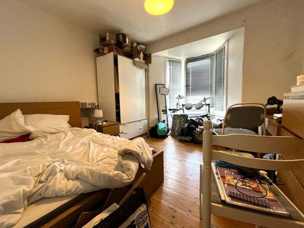 Front Ground/ Bedroom 5