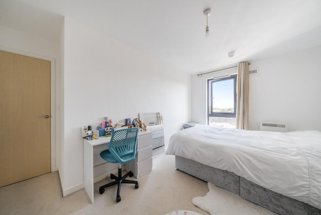 1311810-15-6852f0...