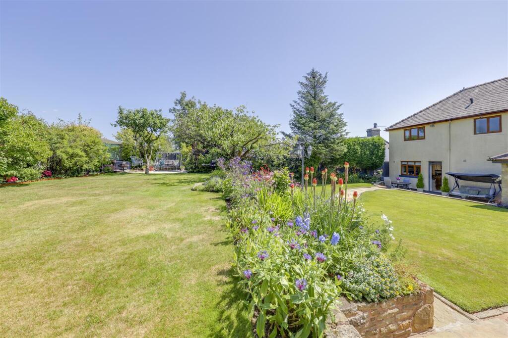 Upper &amp; Lower Garden