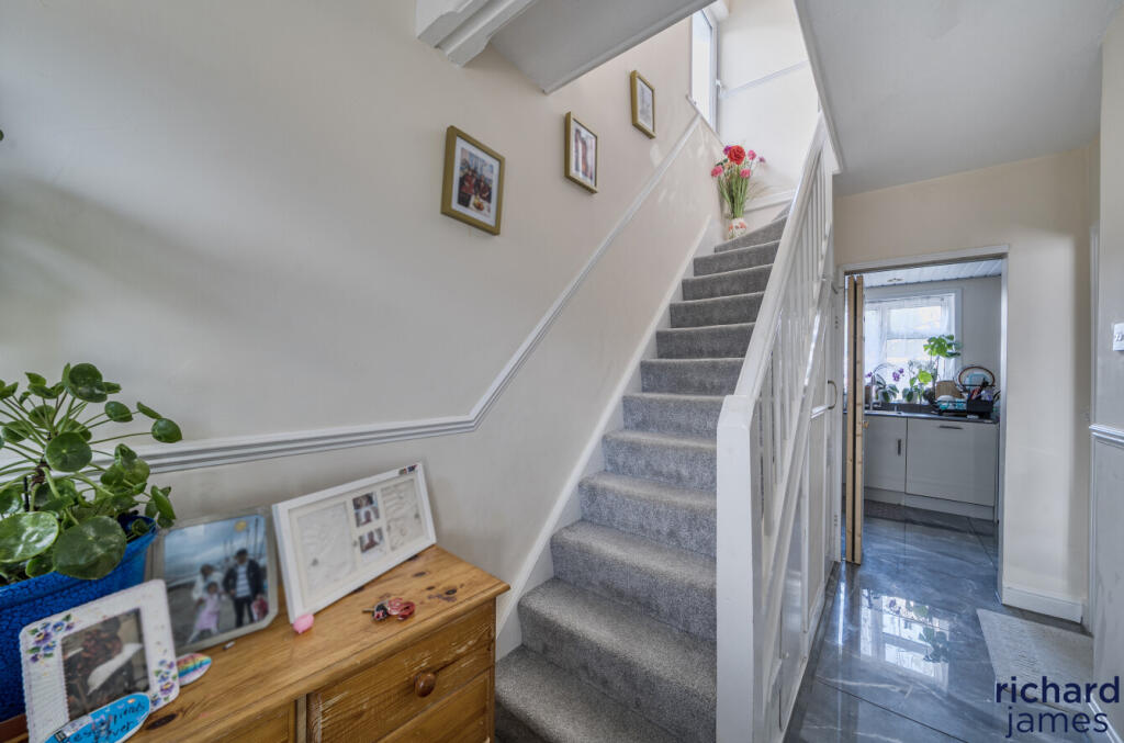 8e5c36f7ef9a47e7ac21f4d0f4f1faa7