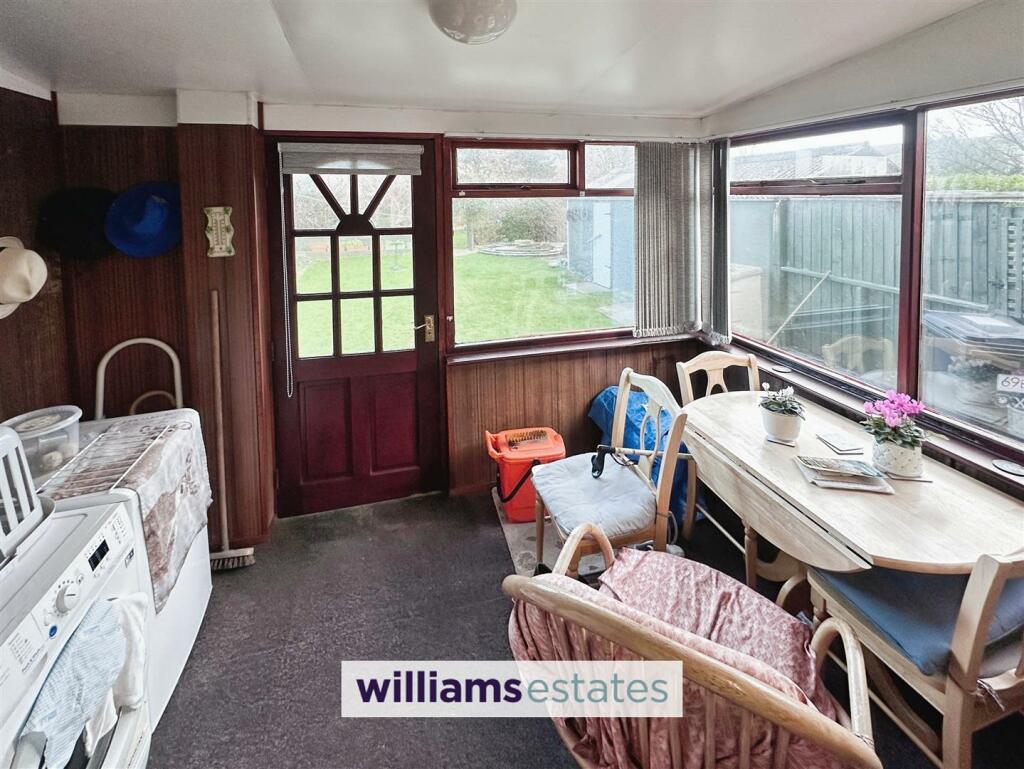 Rear Utility / Porch