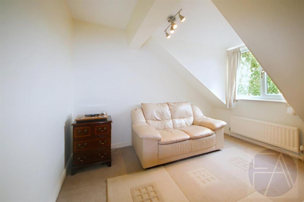 ridgefield-court-10-palatine-road-southport-pr8-2b