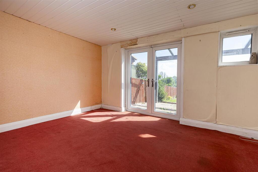 Garden Room/Bedroom/Playroom