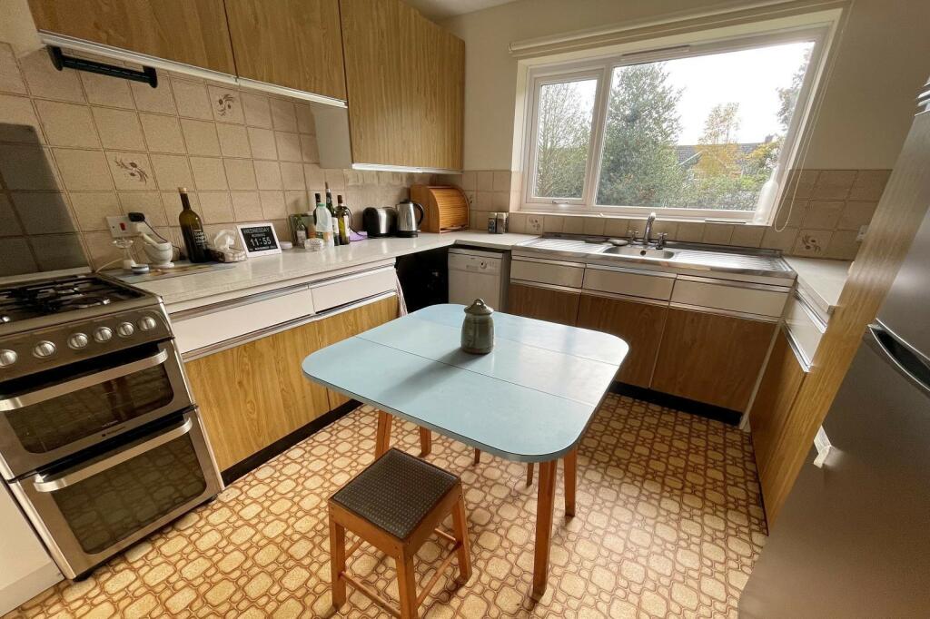 6- Kitchen