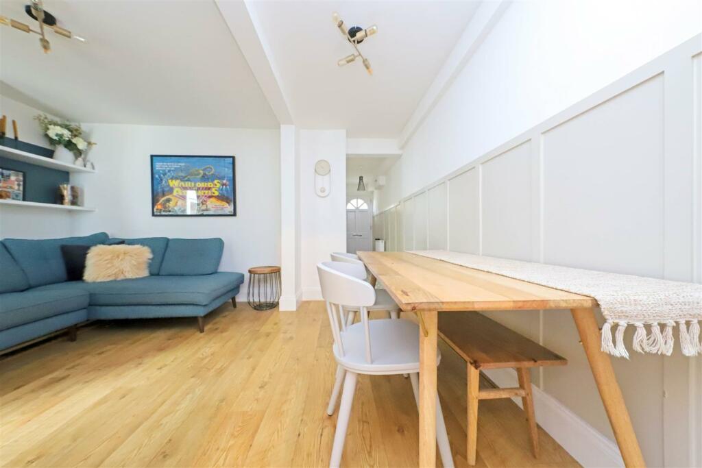 nicholas james cowpert st dining living_.jpg
