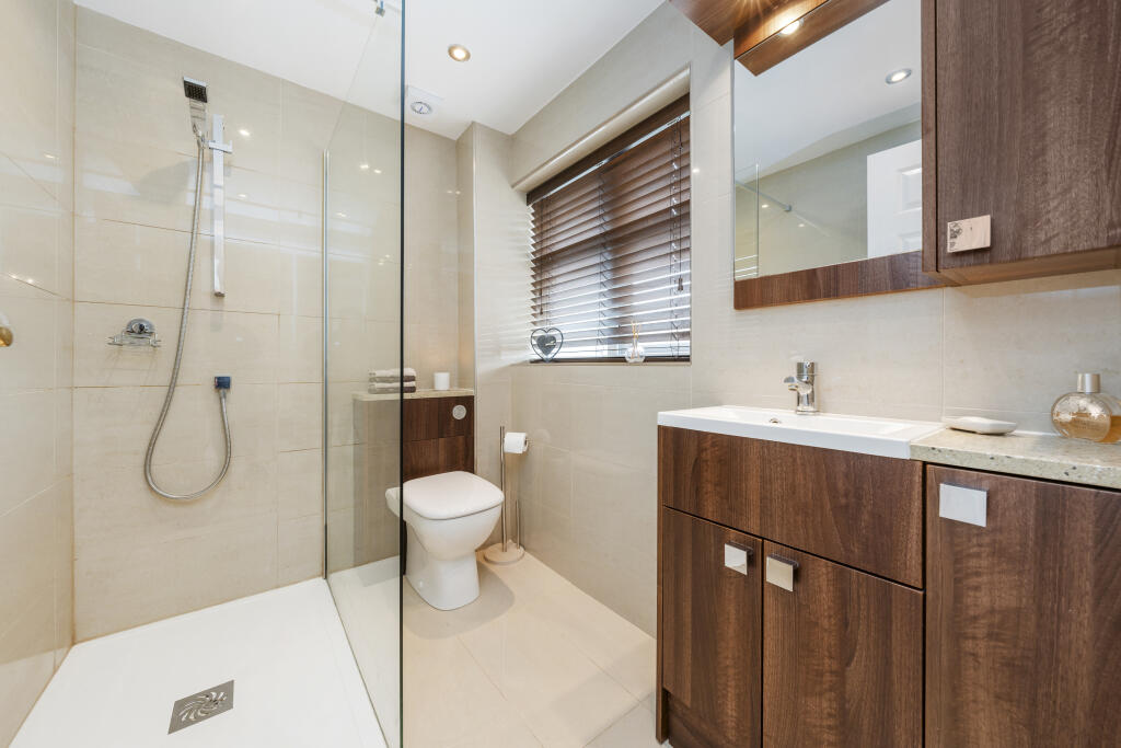 Ensuite