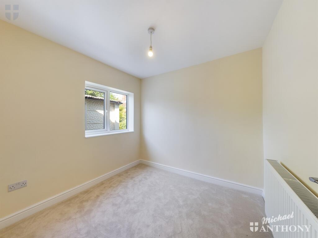 CAM00621P1-PR0461-STILL04