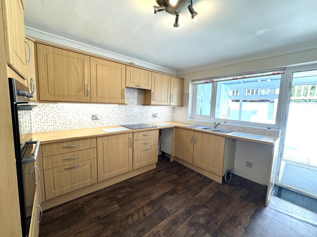 kitchen (2)