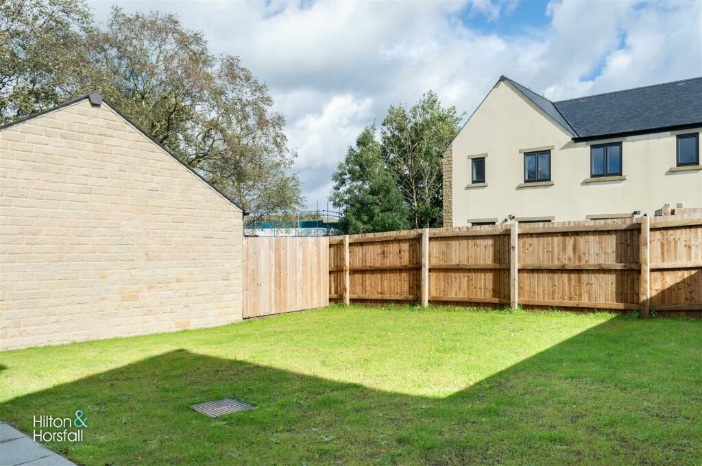 Millers Green, Worsthorne - Plot 14