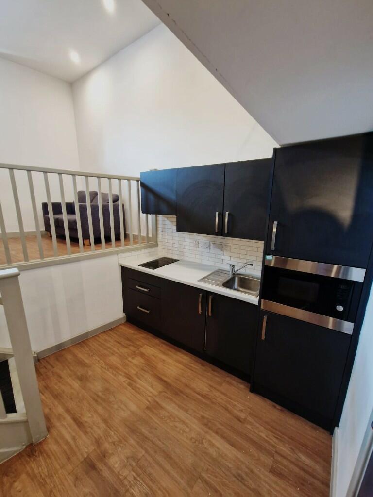 FLAT 13 - MEZZ