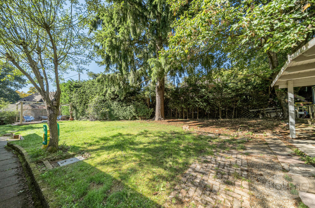 f4353979-9a06-49c...